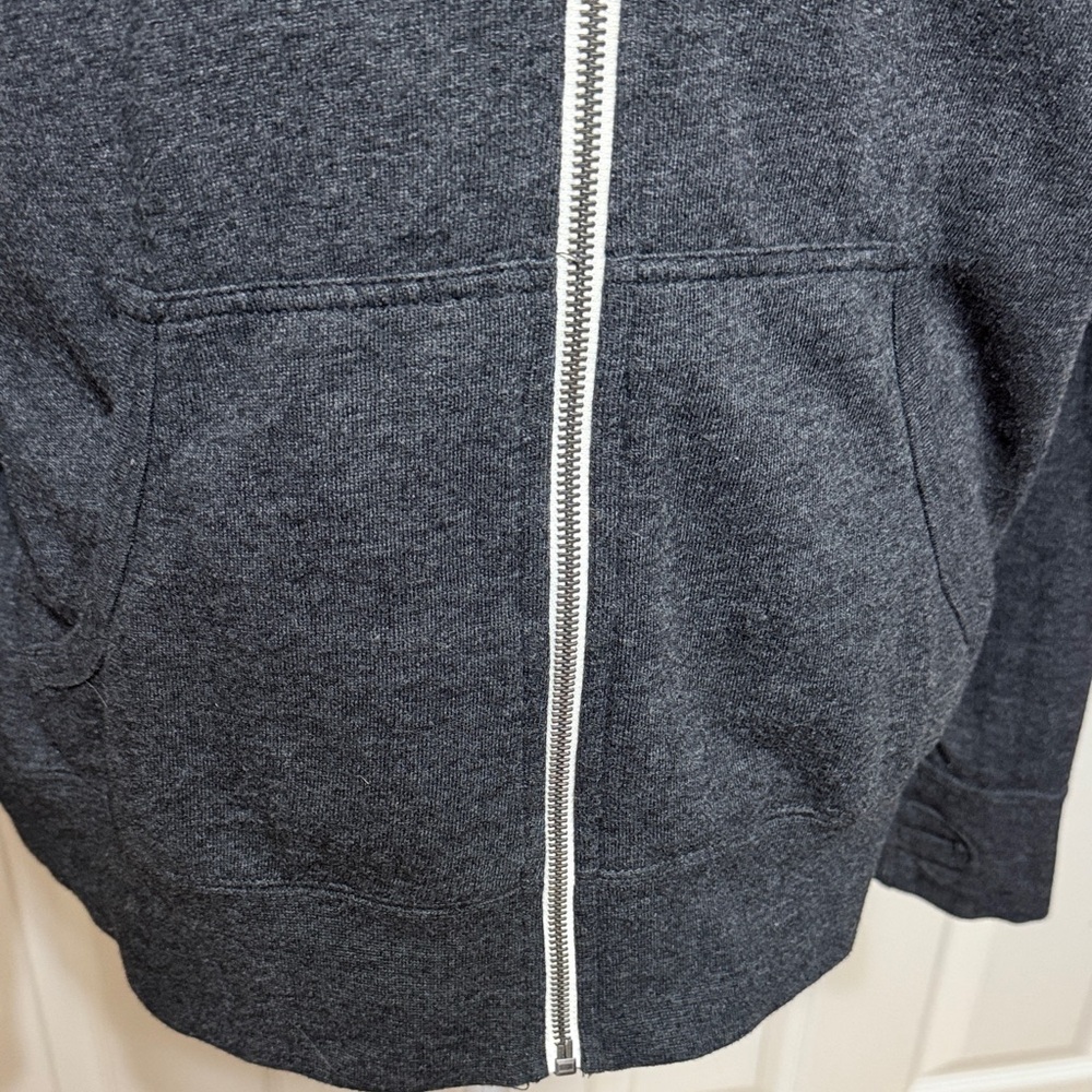 Foo Fighters grey Zip-Up Hoodie with Foo Fighters design on the back. - Picture 6 of 8